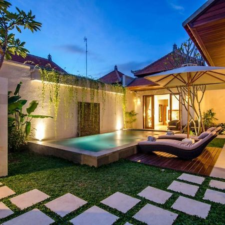 Kesari Haven Villa Sanur Esterno foto