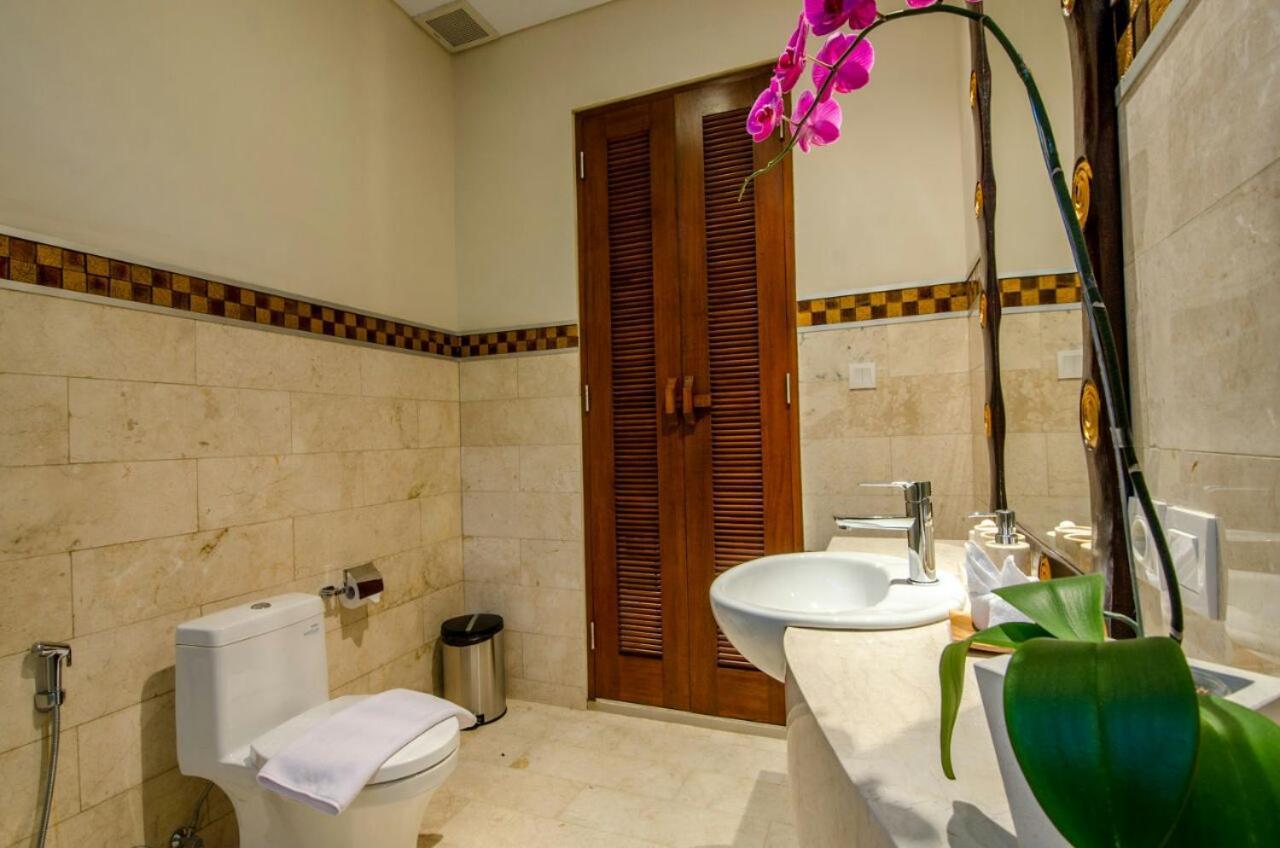 Kesari Haven Villa Sanur Esterno foto