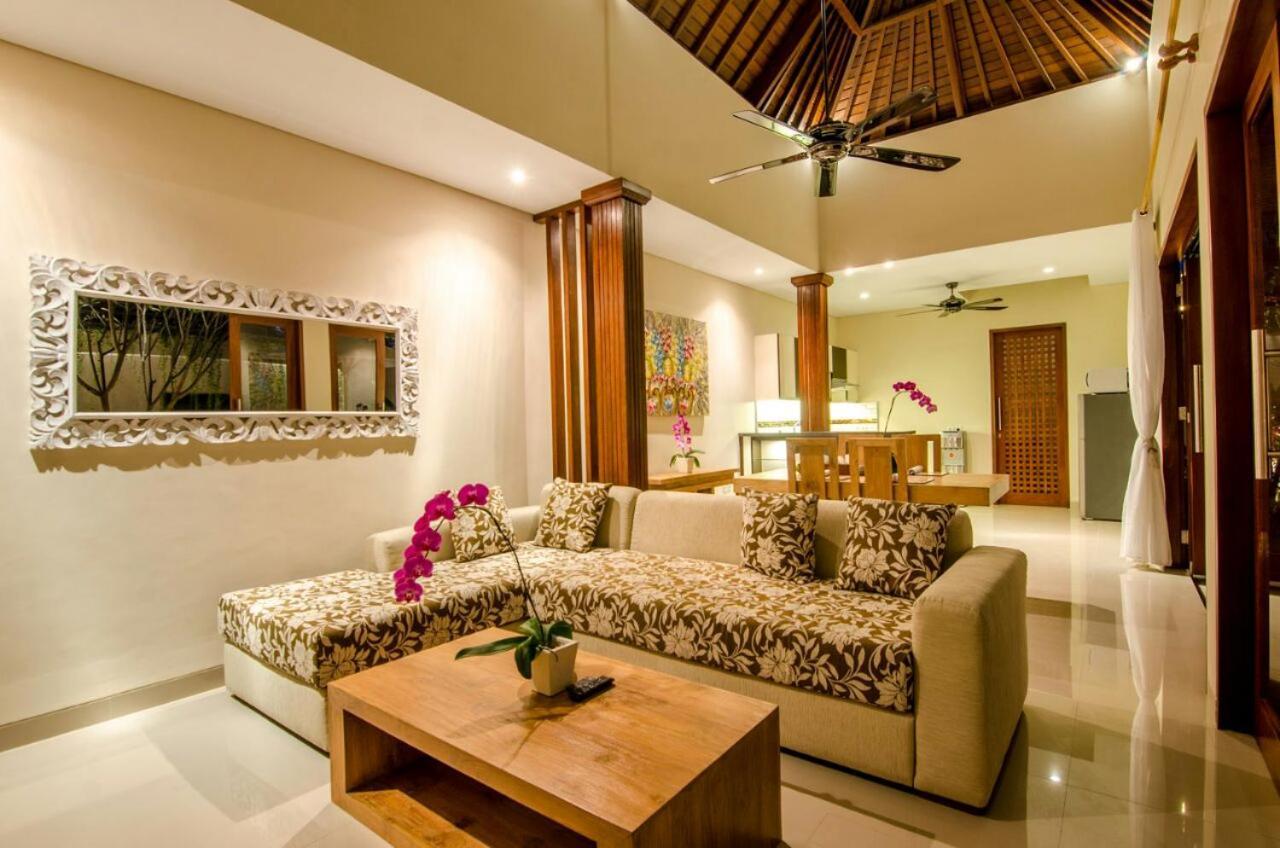 Kesari Haven Villa Sanur Esterno foto
